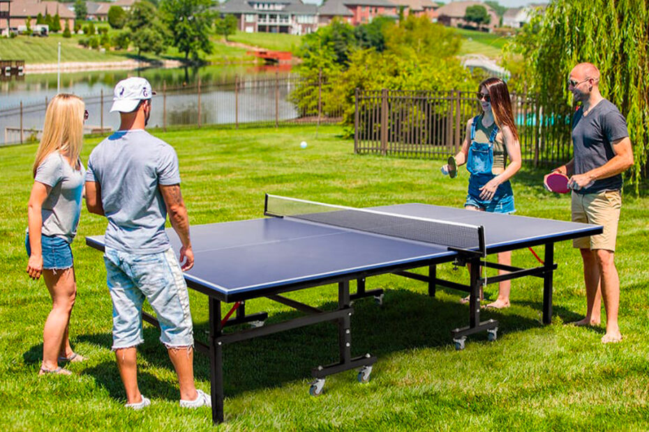 JOGANDO PING-PONG COM AMIGOS 